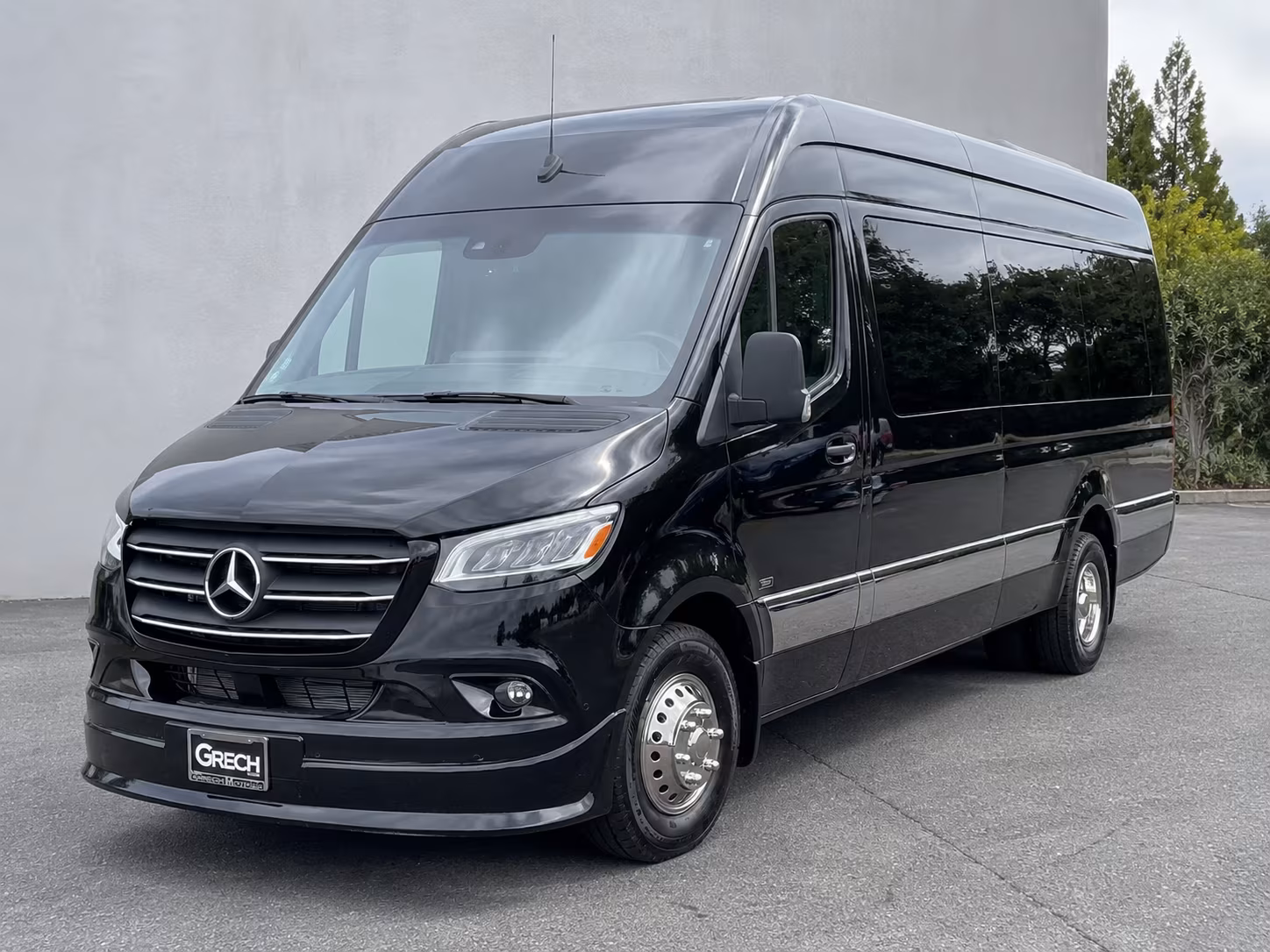 book the perfect ride for your next concert or music festival 1