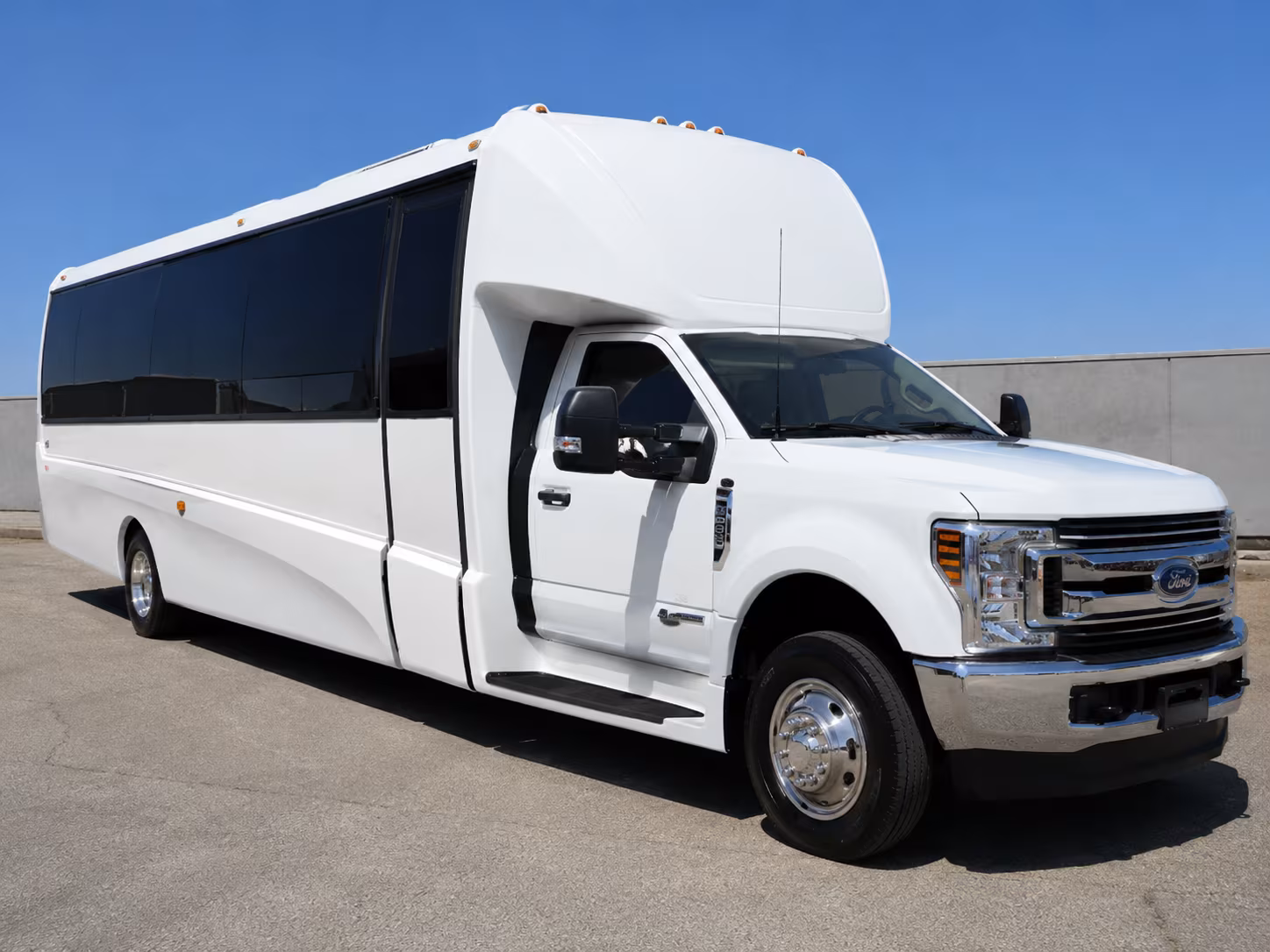 book the perfect ride for your next wine tour 5