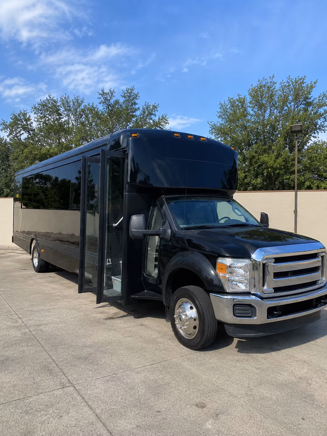 omaha 20 passenger party bus