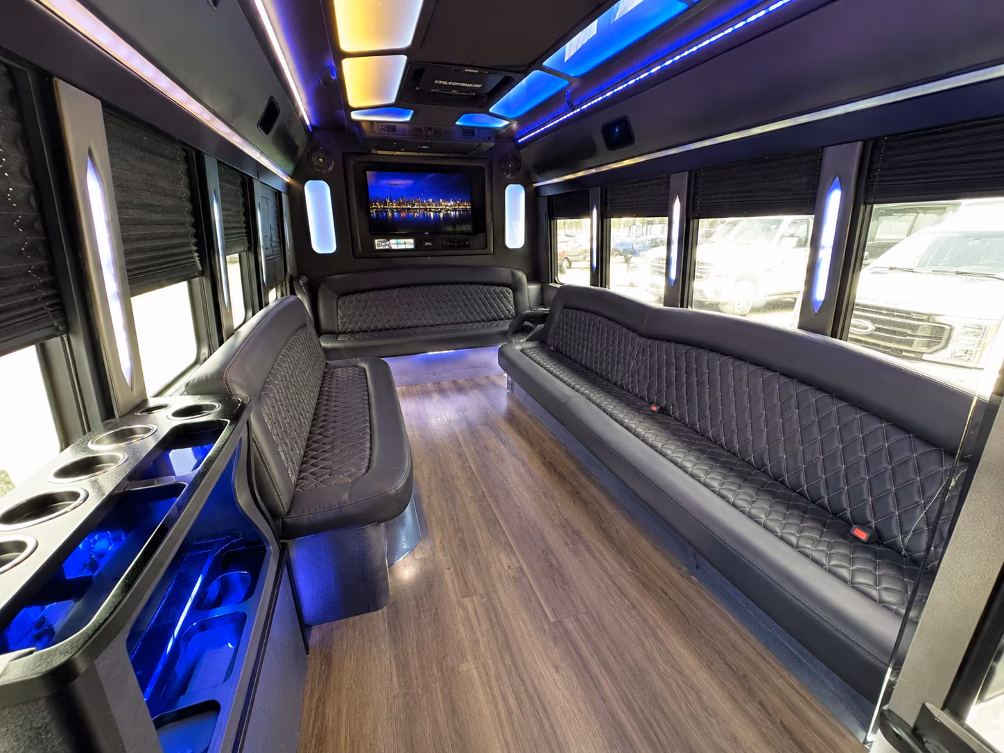 omaha bachelorette party buses for dinner dancing and late nights in the blackstone district