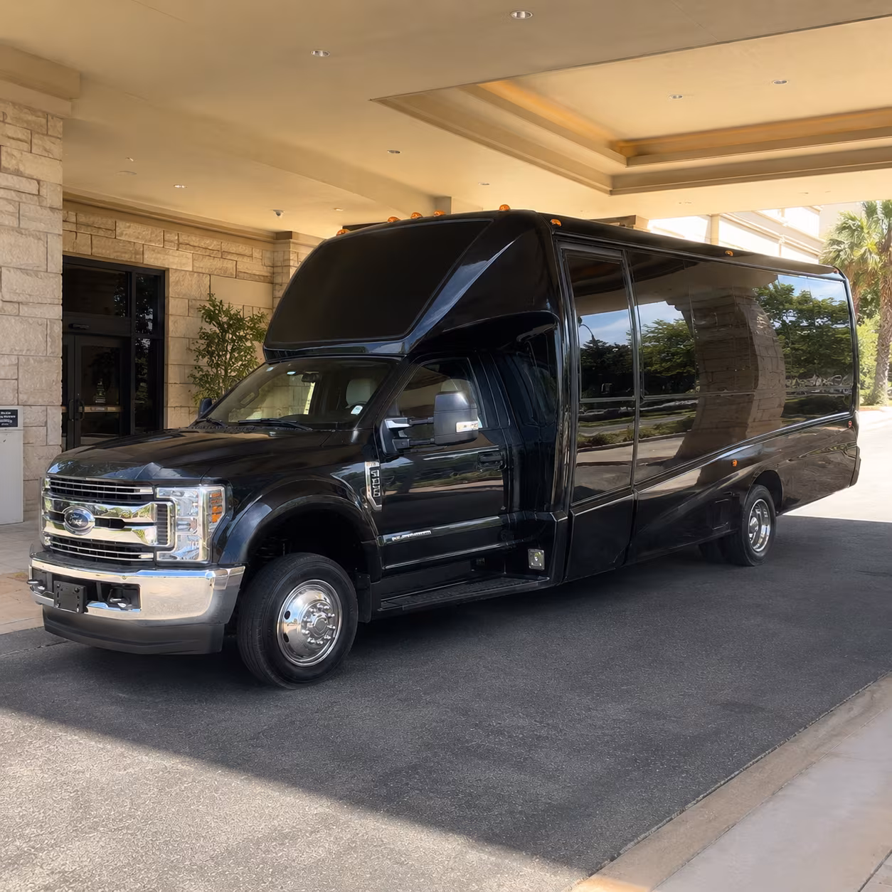omaha senior and accessible church shuttle buses