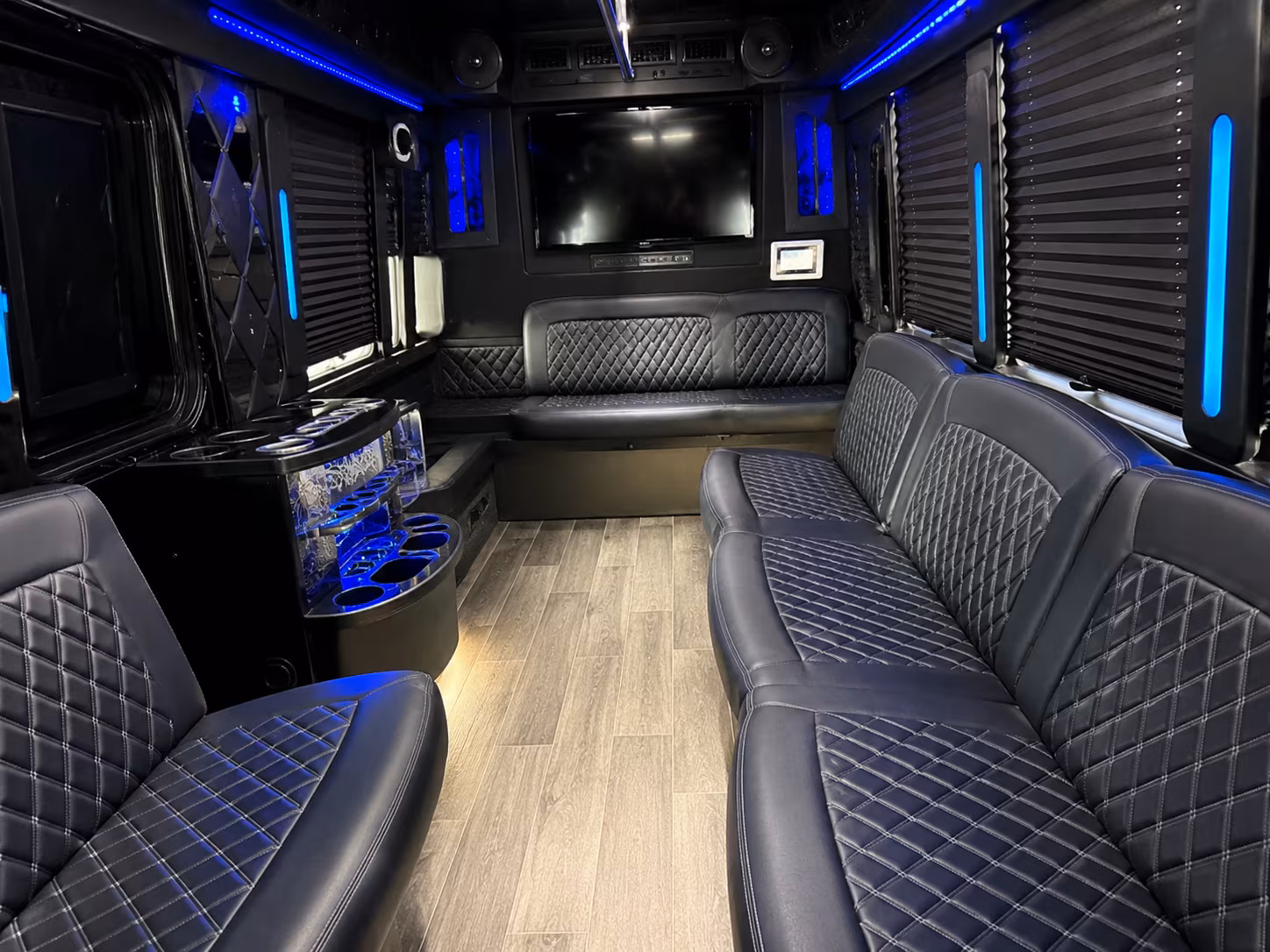 school field trip and group tour buses in omaha