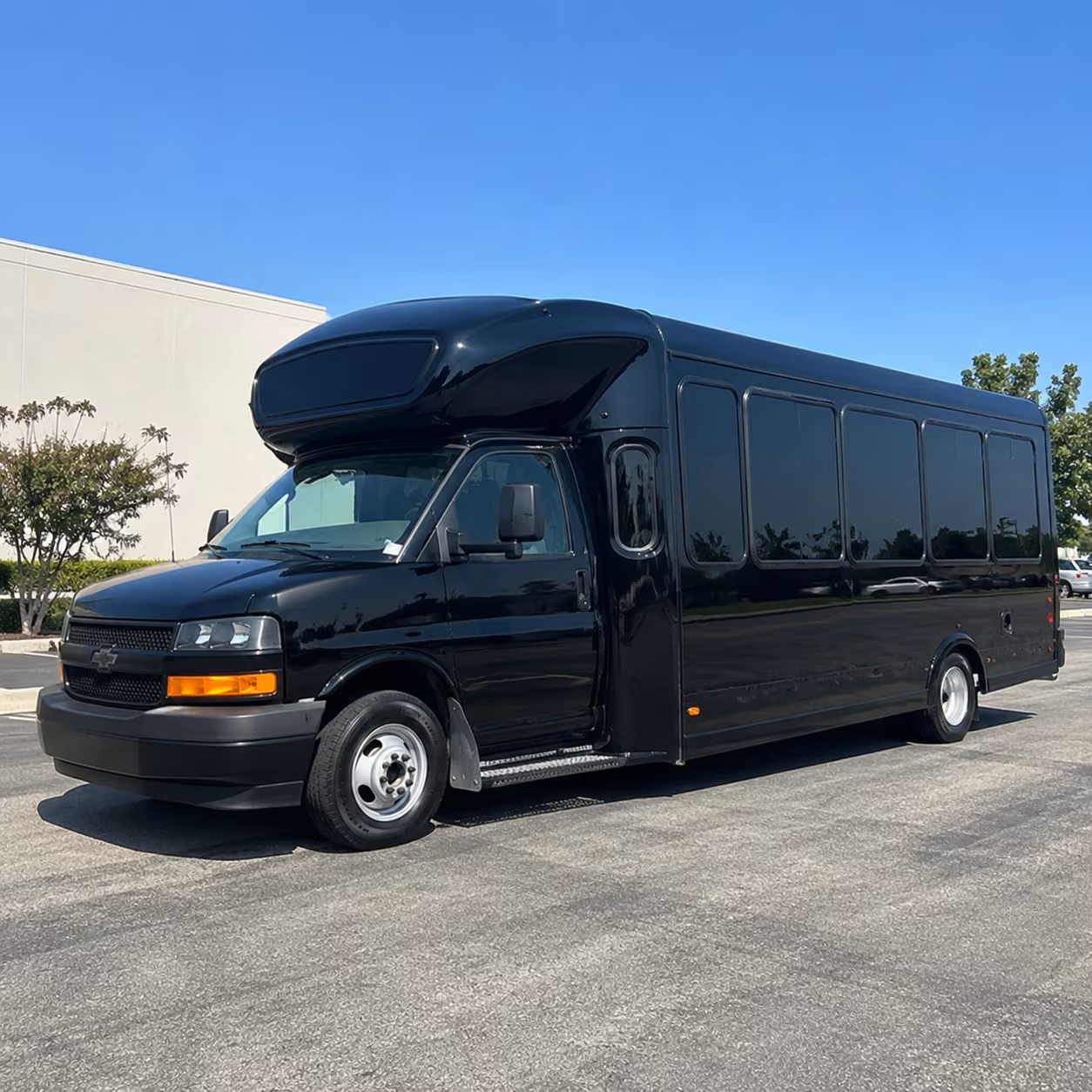 shuttle buses for bands groups and performers playing omaha